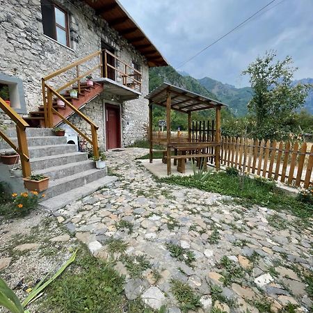 Guest House “ Center Theth “ Exterior photo